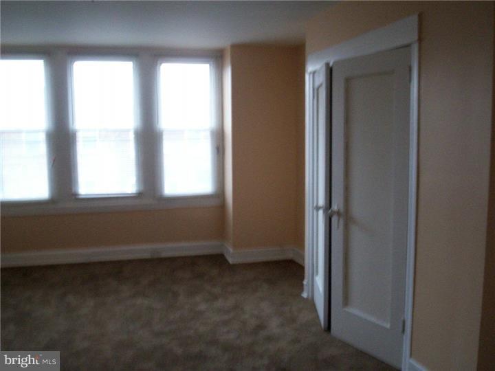 WHITMAN - Residential