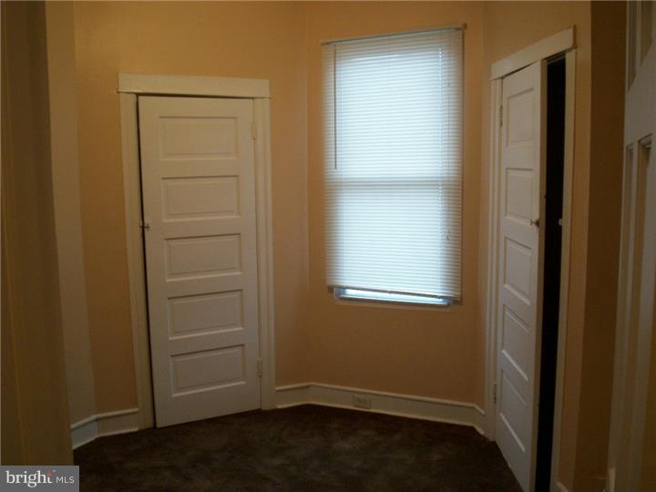 WHITMAN - Residential