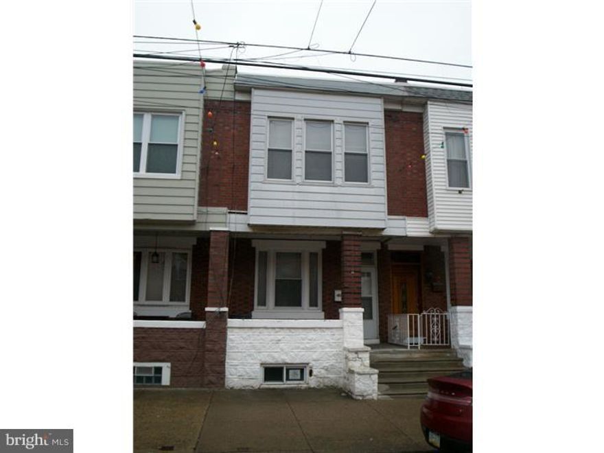 Large 3 Bedroom home with plenty of space, Great Block and Great Price.  Modern thru out.  Huge Master Bedroom, New W/W carpeting.  Newer Mechanicals