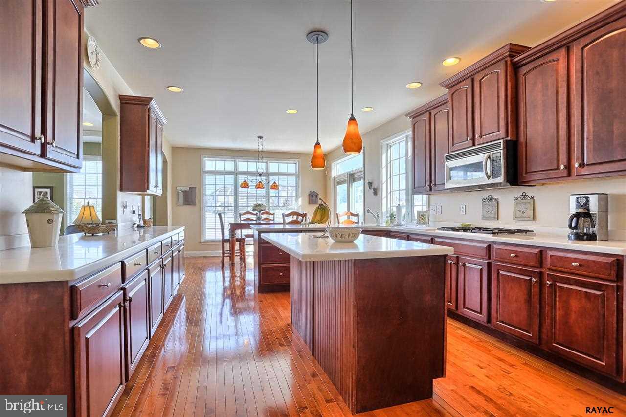 SPRINGWOOD - Residential