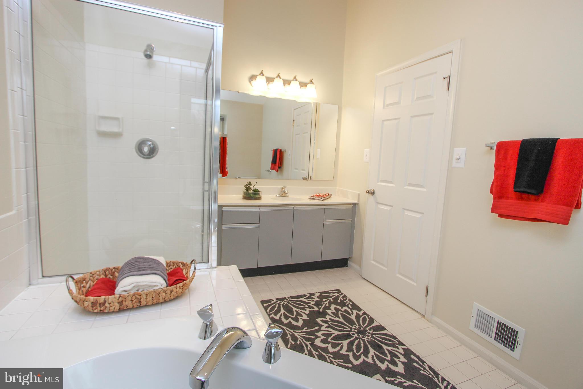 HERITAGE ESTATES - Residential