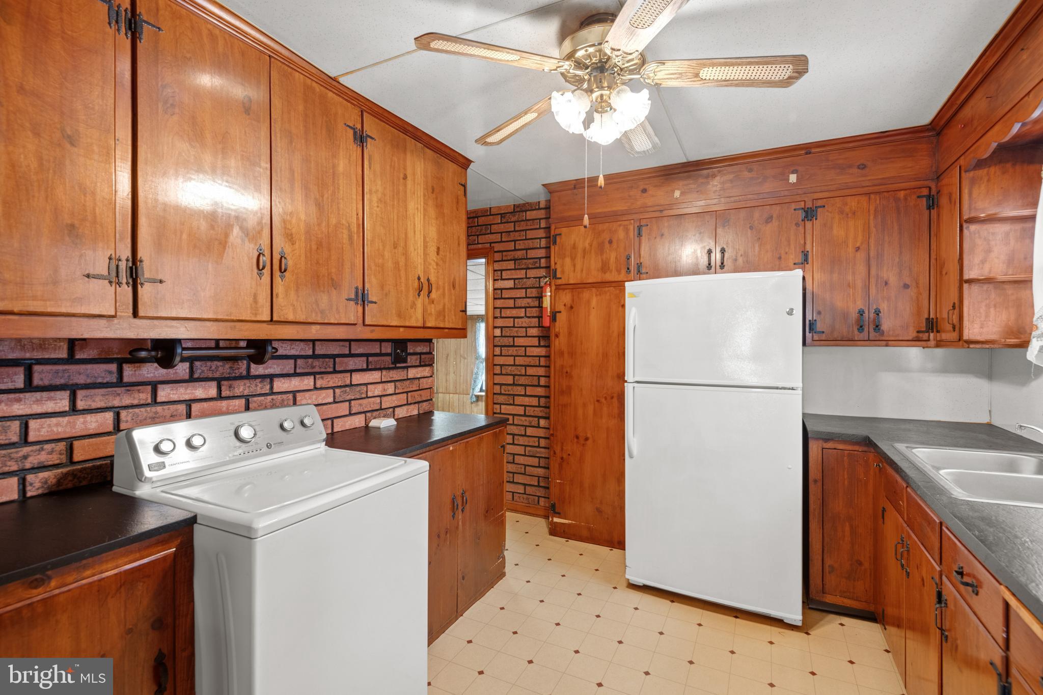 ELIZABETHTOWN BOROUGH - Residential