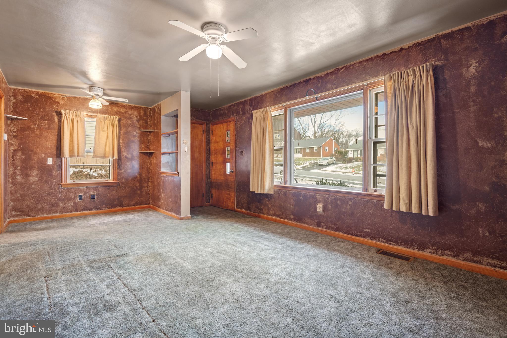 ELIZABETHTOWN BOROUGH - Residential