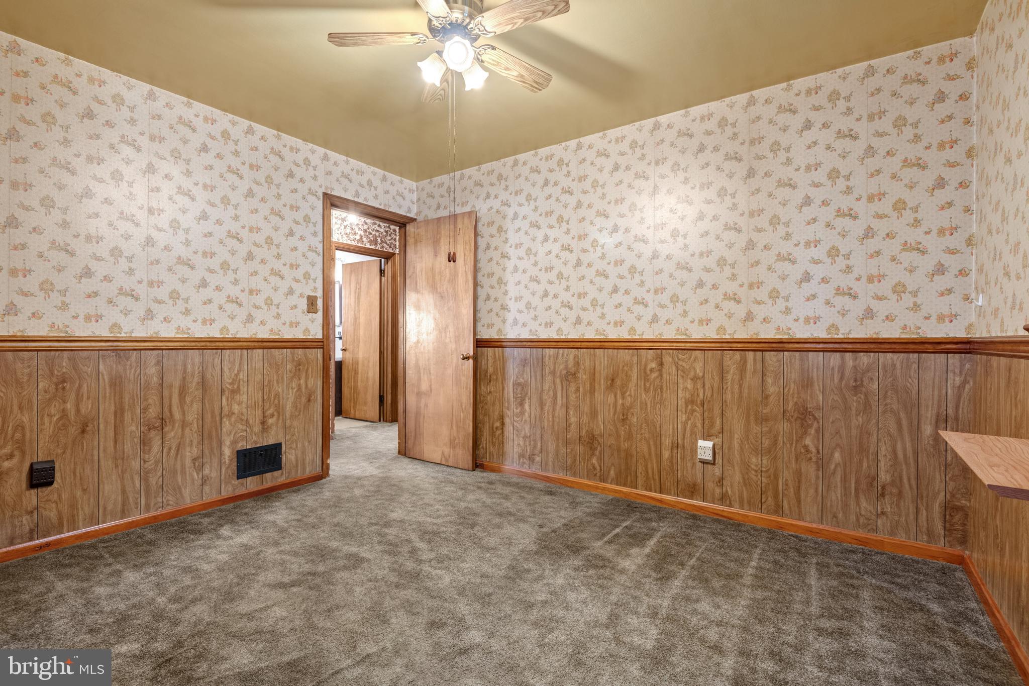 ELIZABETHTOWN BOROUGH - Residential