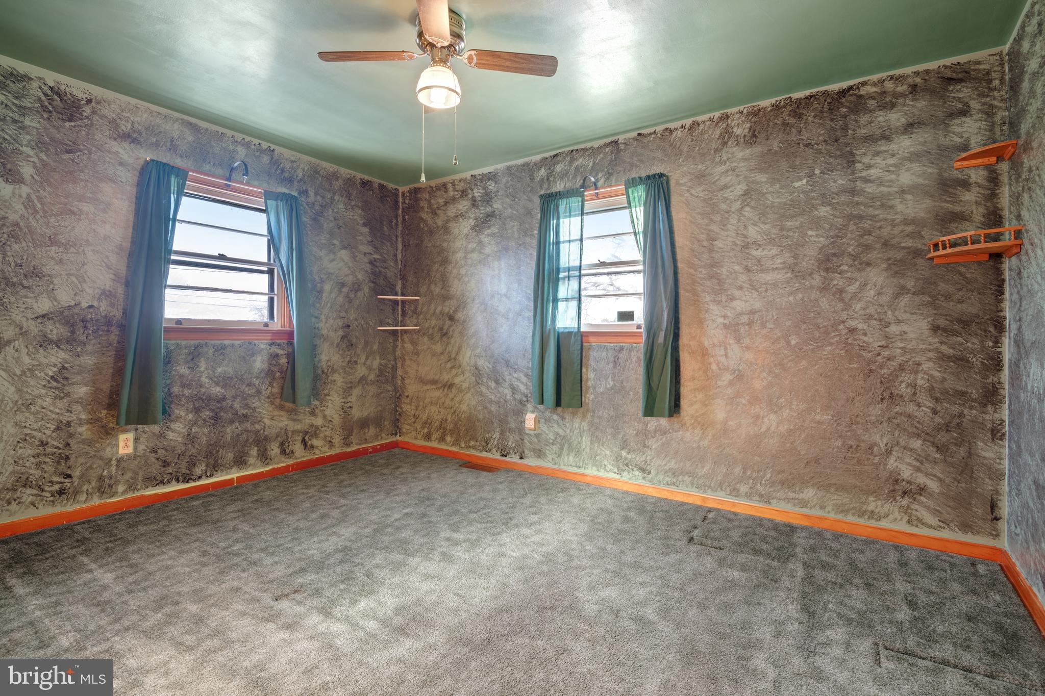 ELIZABETHTOWN BOROUGH - Residential