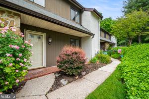 132 PINECREST DRIVE