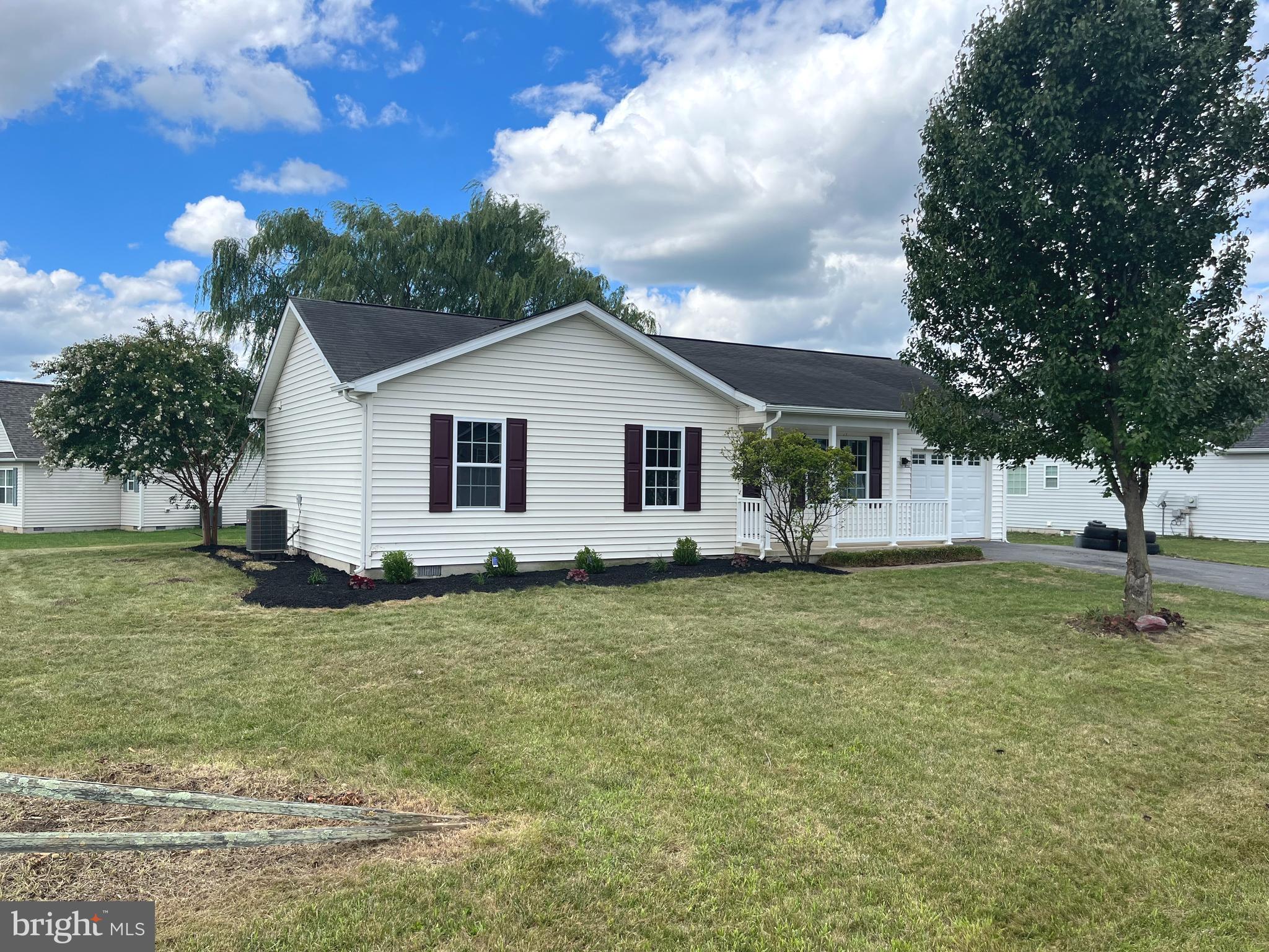 SPRING HILL - Residential