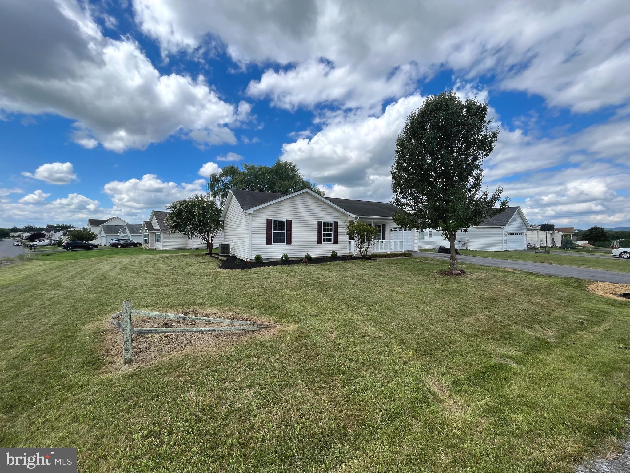 SPRING HILL - Residential