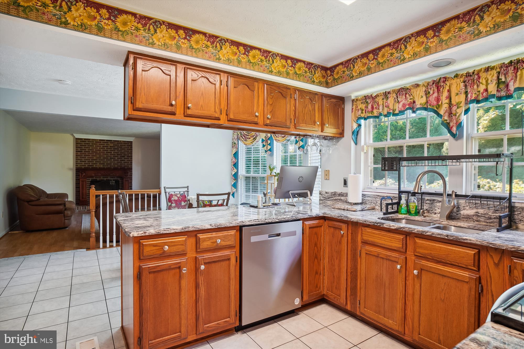 NORTH SHERWOOD FOREST - Residential