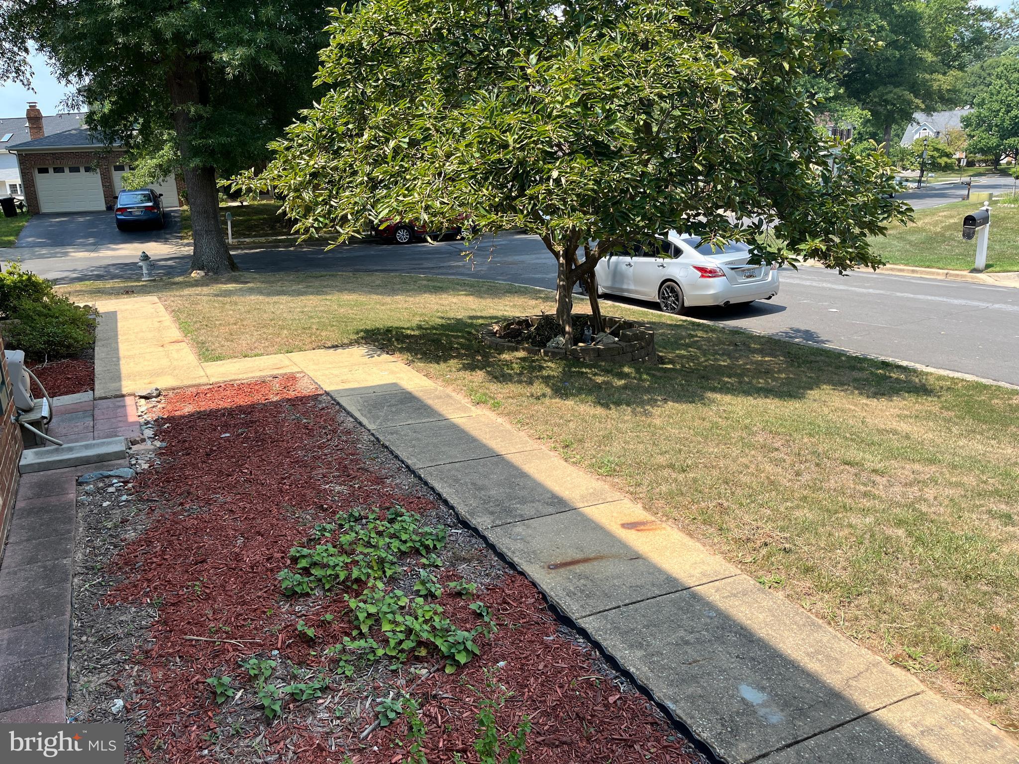 NORTH SHERWOOD FOREST - Residential