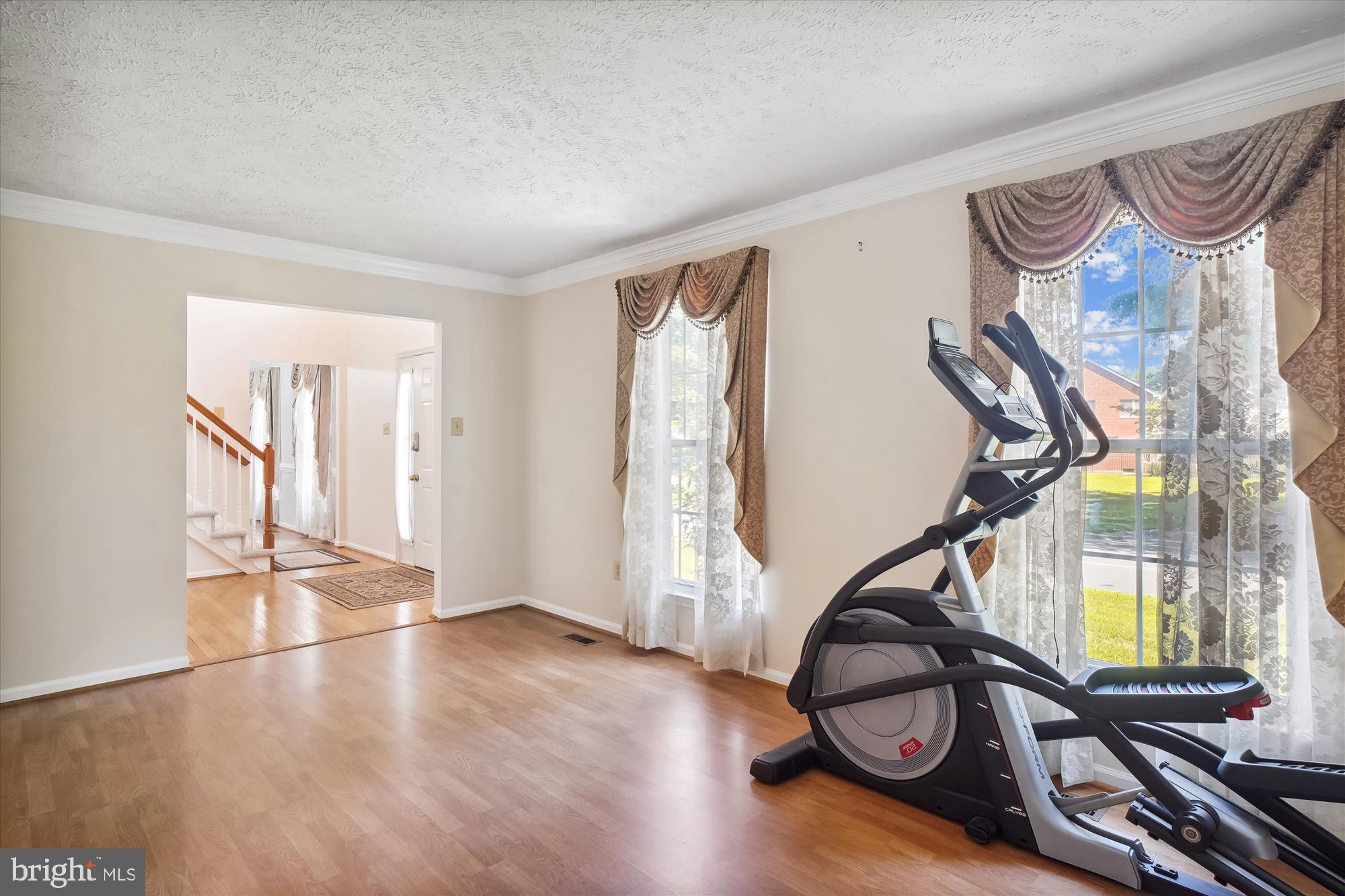 NORTH SHERWOOD FOREST - Residential