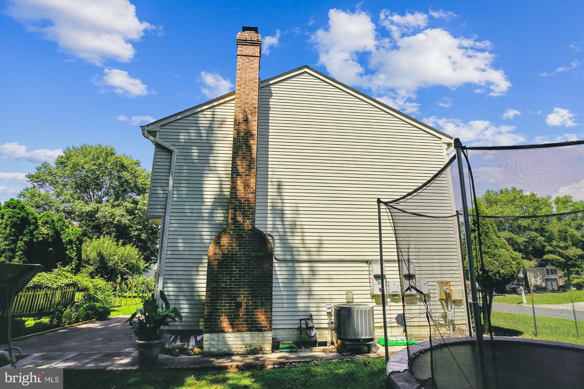 NORTH SHERWOOD FOREST - Residential