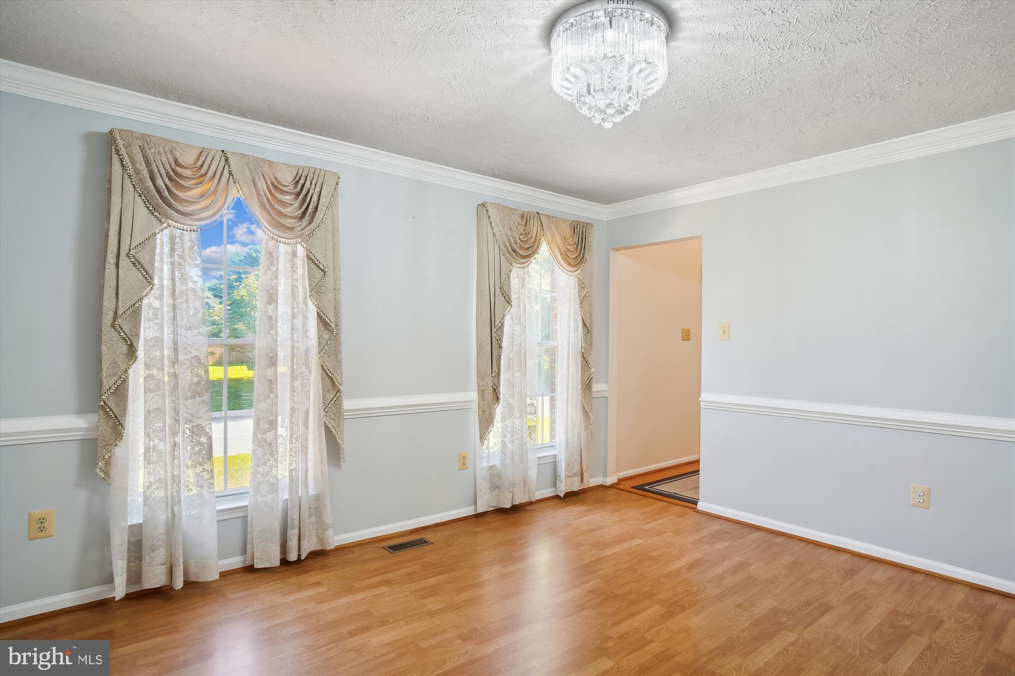 NORTH SHERWOOD FOREST - Residential