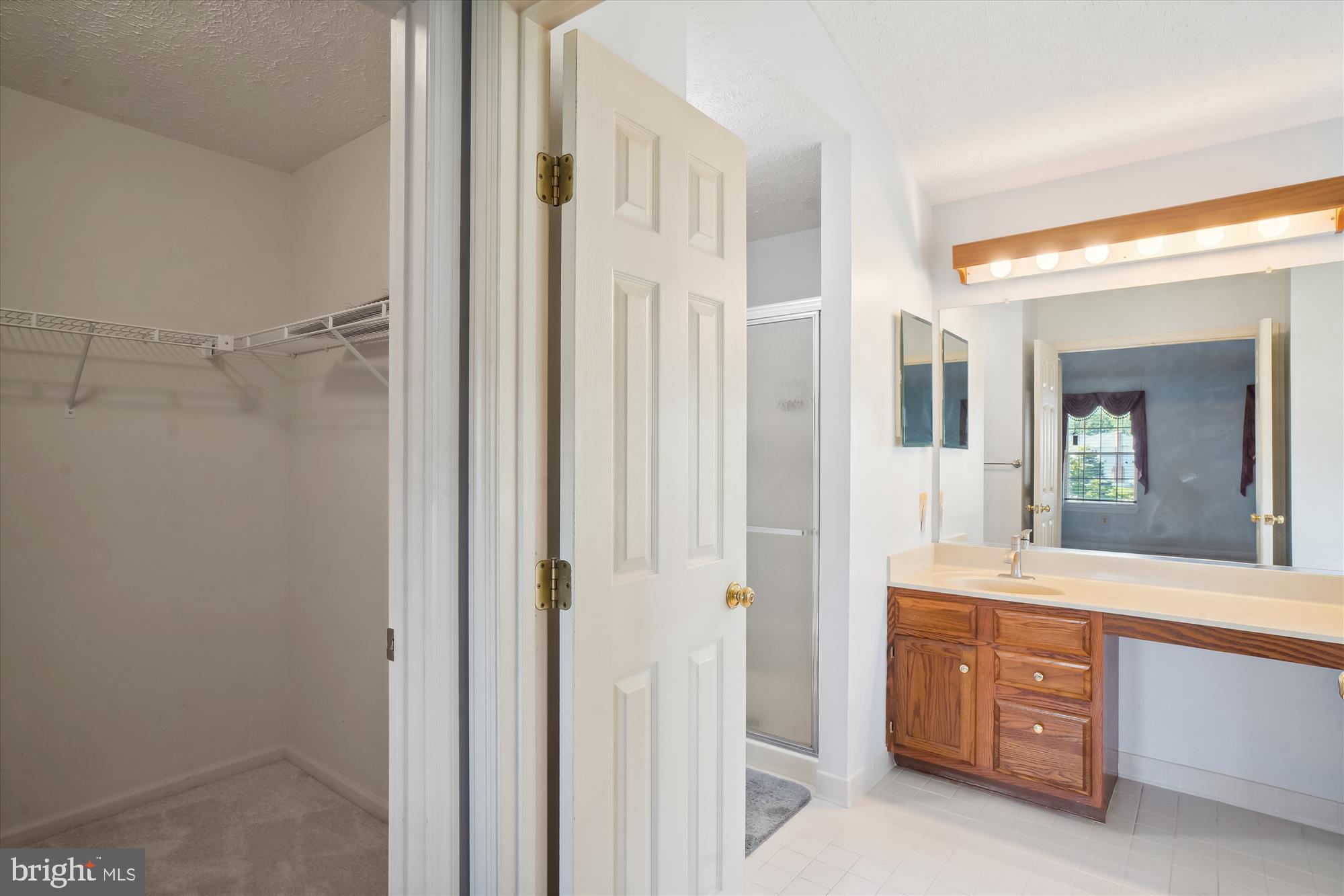 NORTH SHERWOOD FOREST - Residential