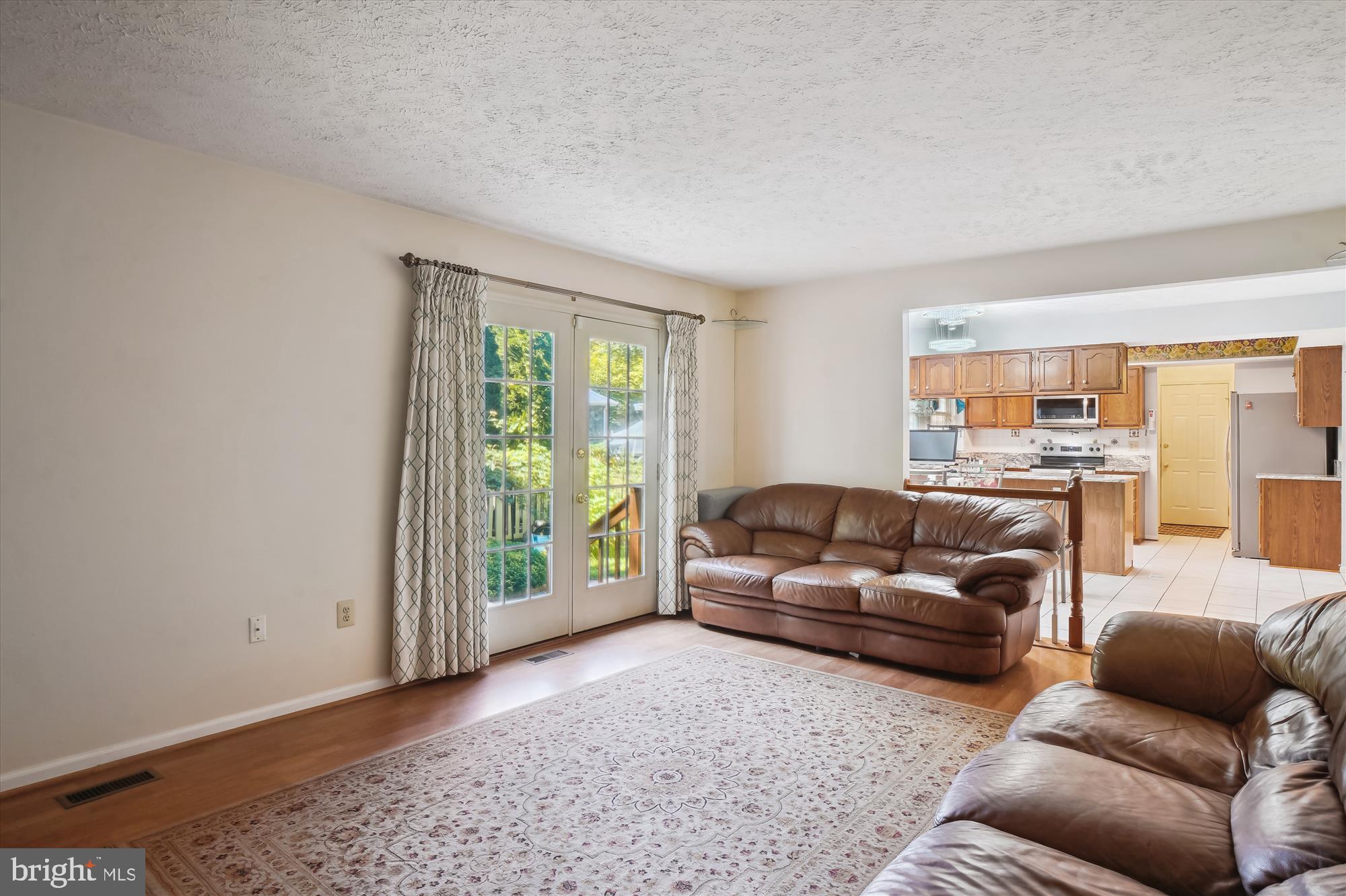 NORTH SHERWOOD FOREST - Residential