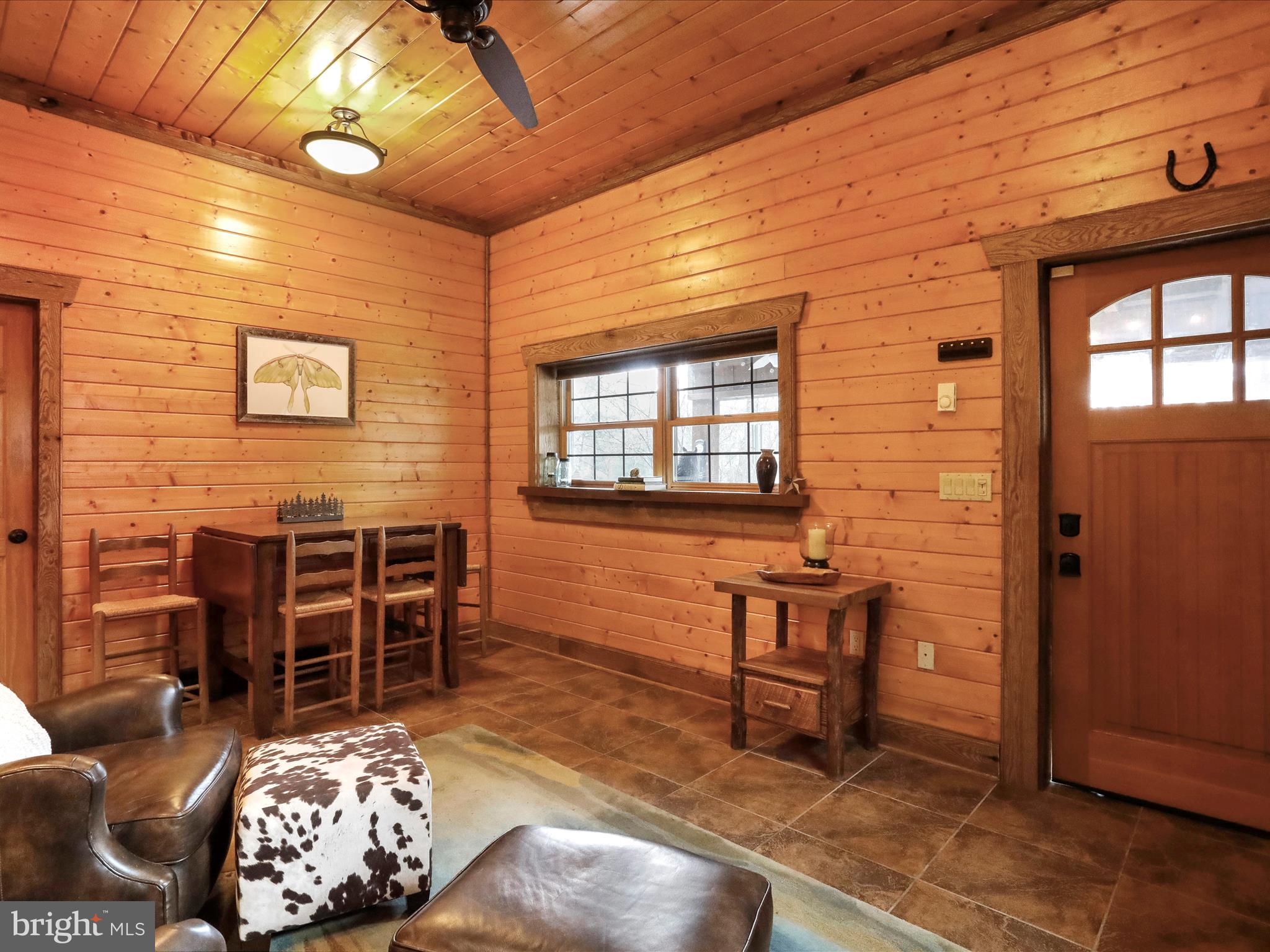 SHORT MOUNTAIN SOUTH - Residential