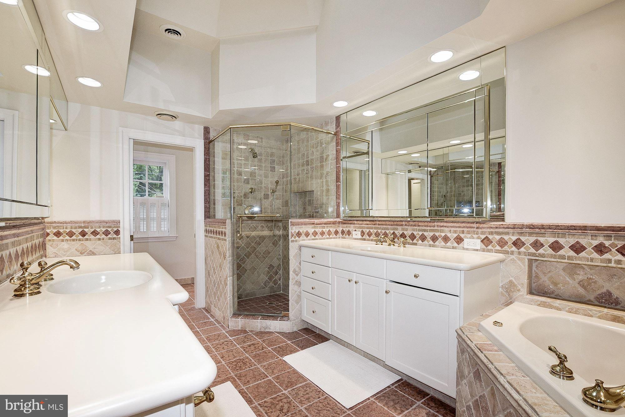 CLEVELAND PARK - Residential