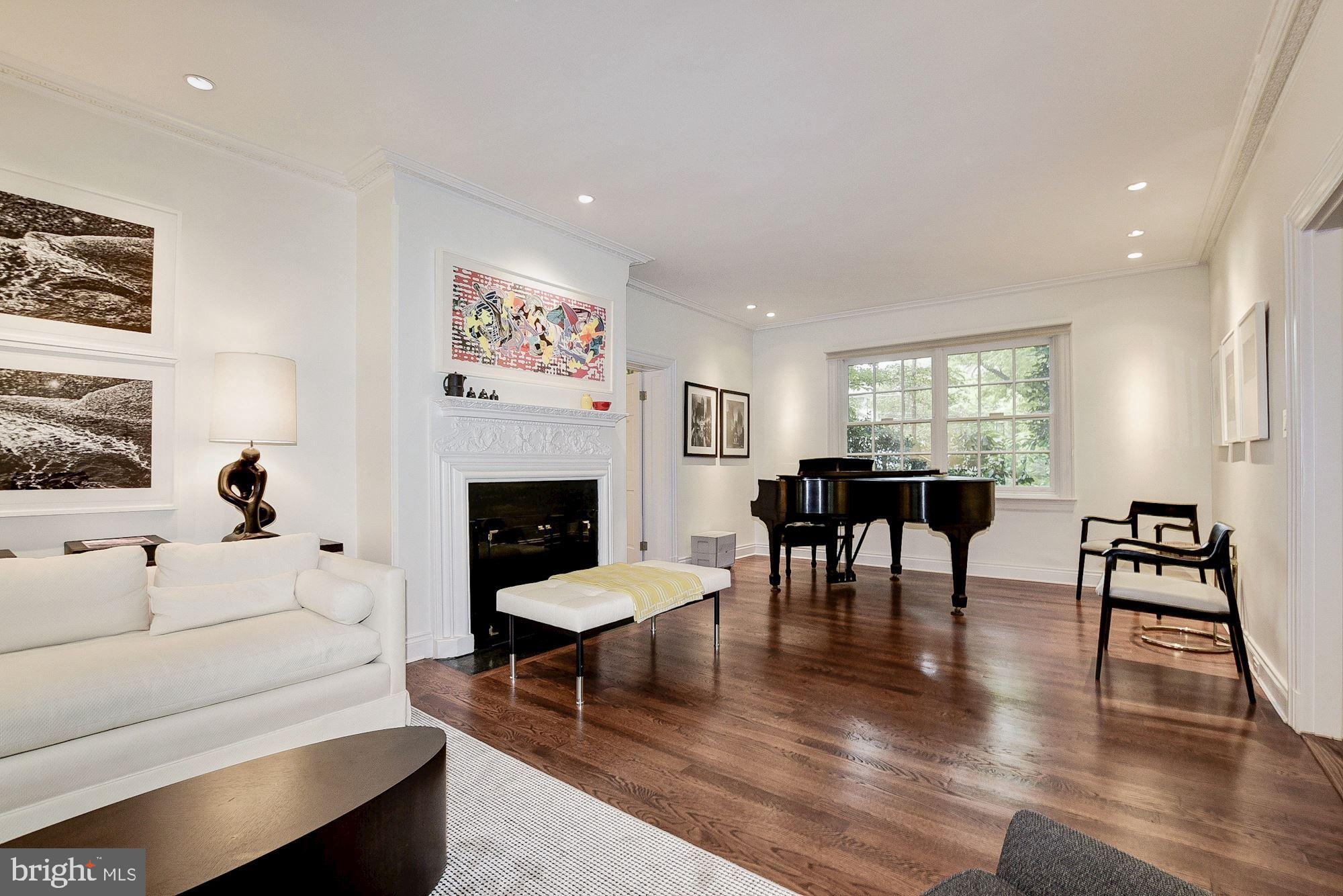 CLEVELAND PARK - Residential