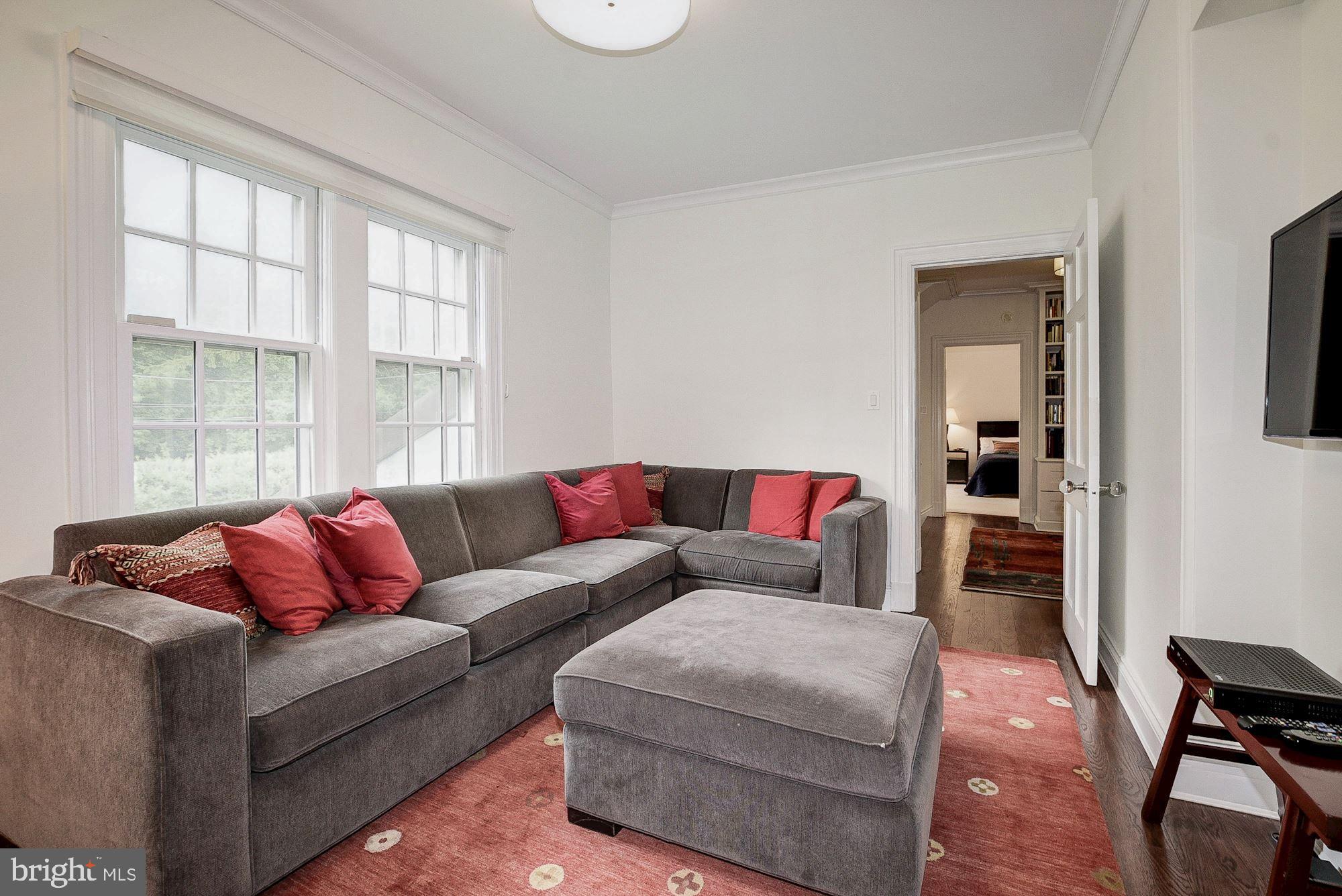 CLEVELAND PARK - Residential