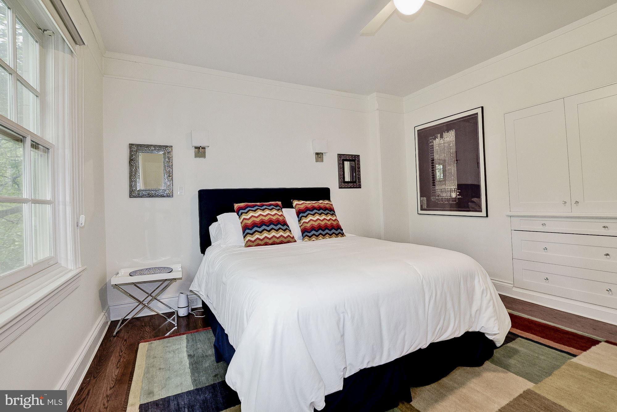 CLEVELAND PARK - Residential