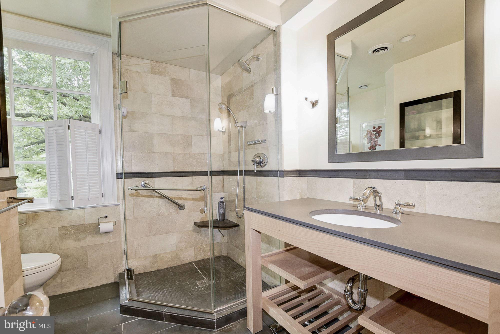 CLEVELAND PARK - Residential