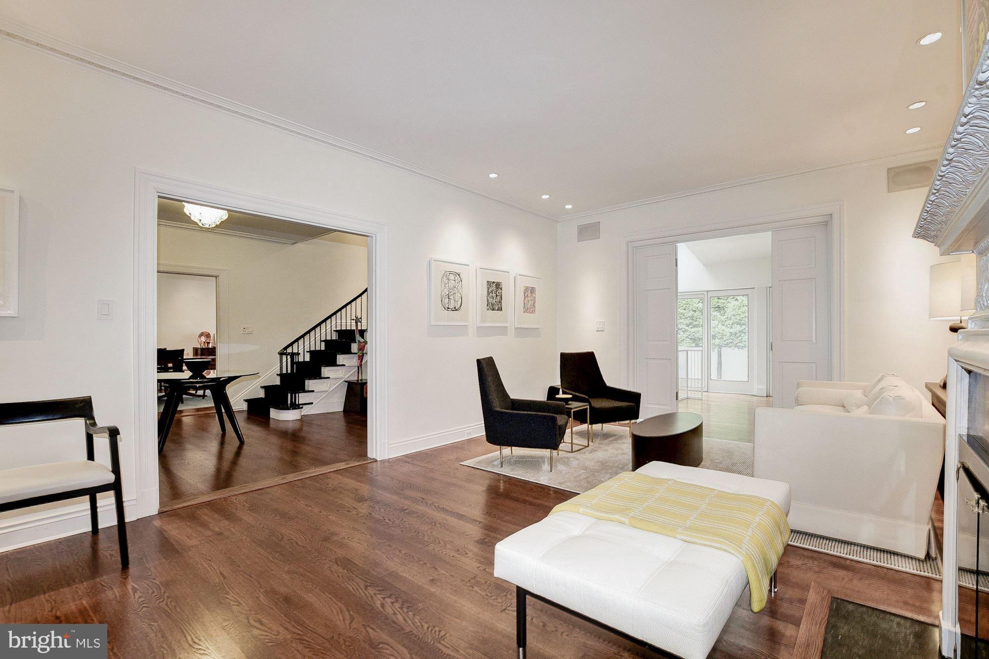 CLEVELAND PARK - Residential