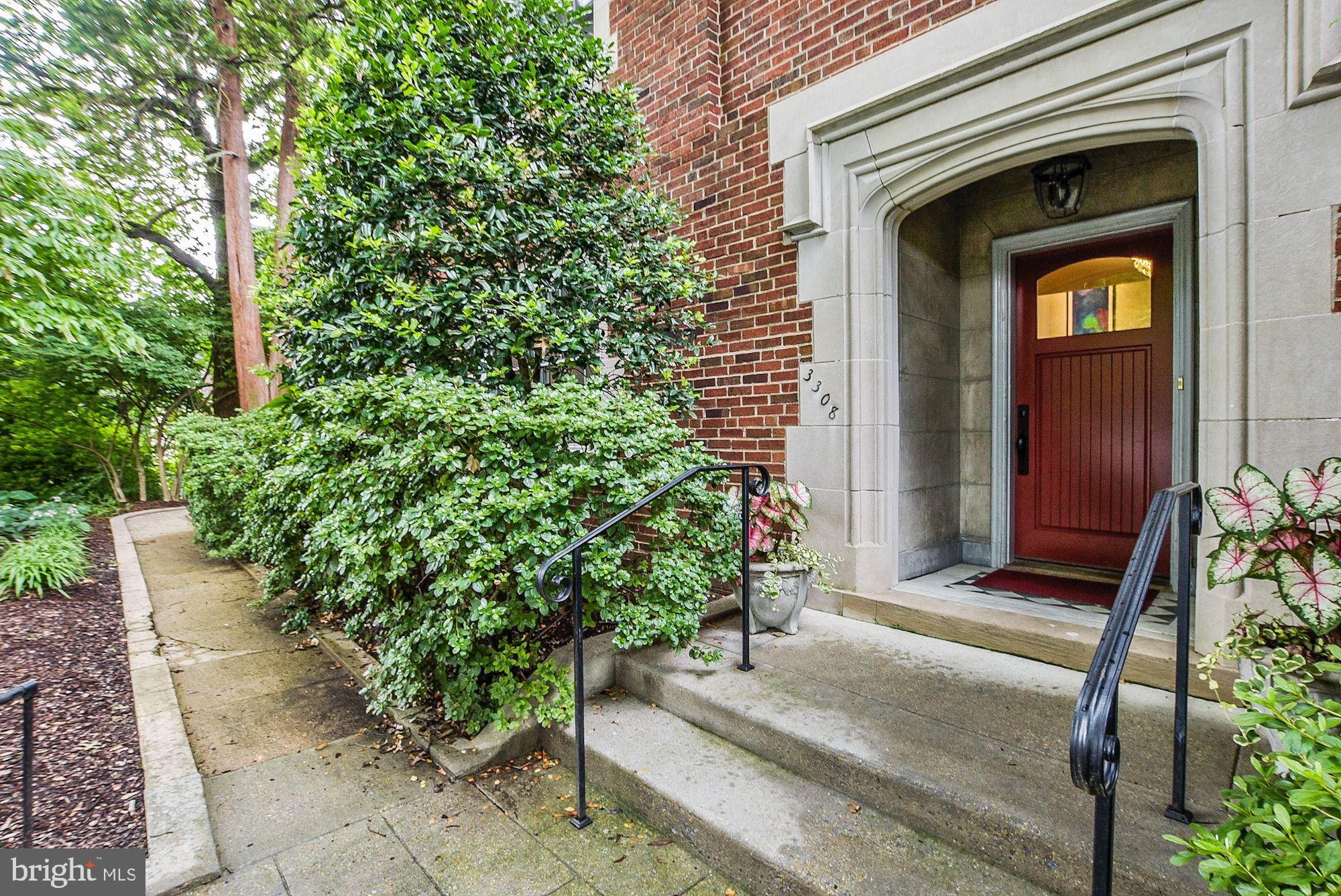 CLEVELAND PARK - Residential