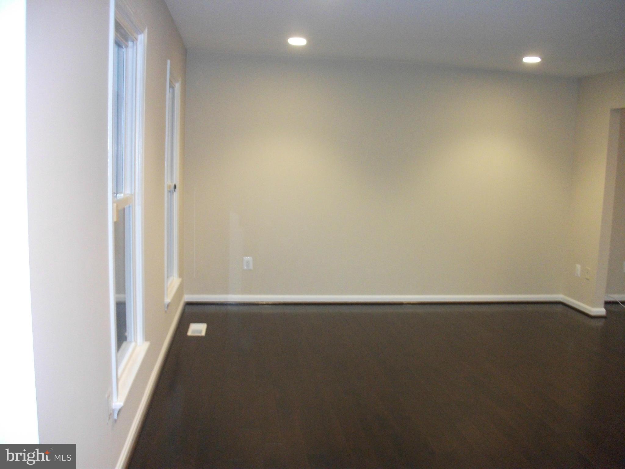 MAPLEWOOD - Residential