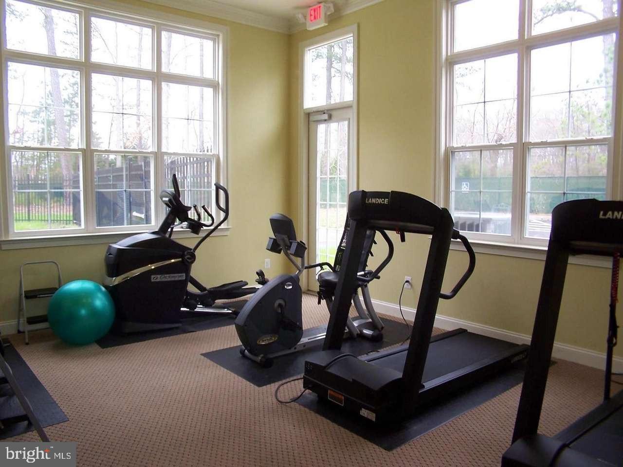 OYSTER BAY CONDOMINIUMS - Residential