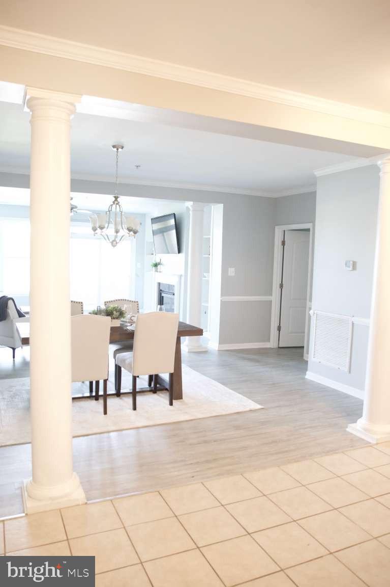 513 OYSTER BAY PLACE