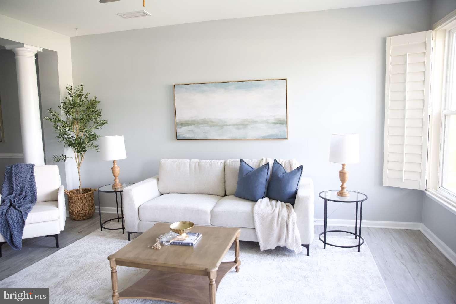 OYSTER BAY CONDOMINIUMS - Residential