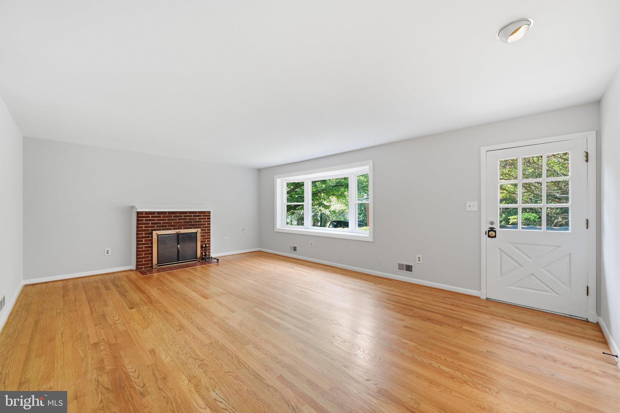 122 E DEER PARK DRIVE