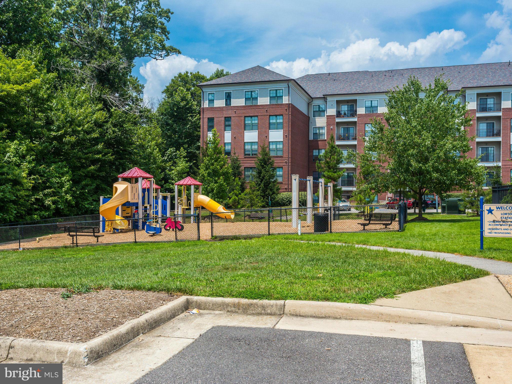 LORTON STATION NORTH CND - Residential