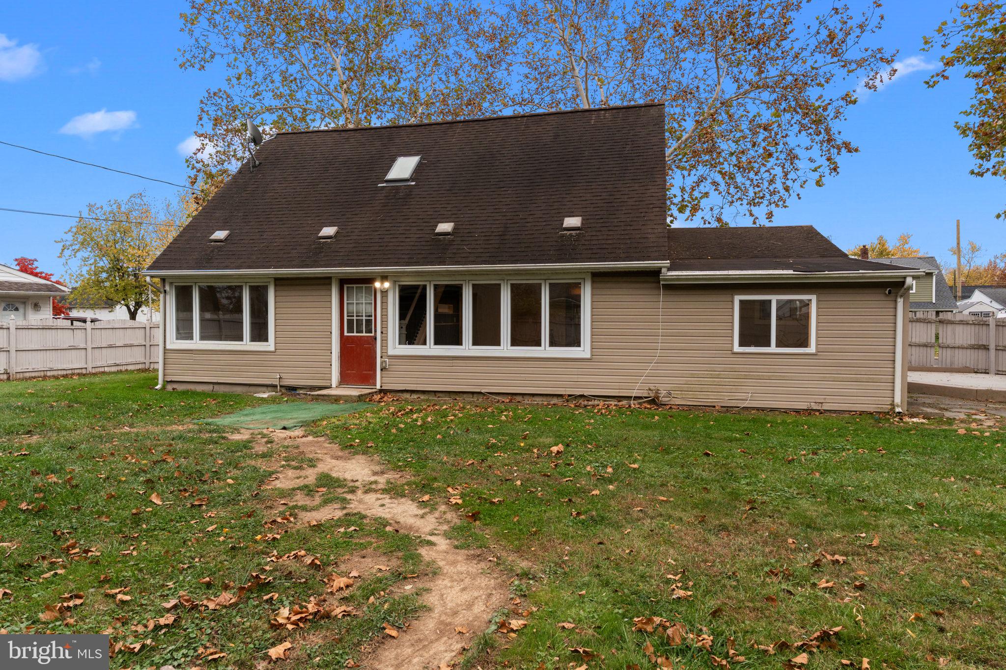 INDIAN CREEK - Residential