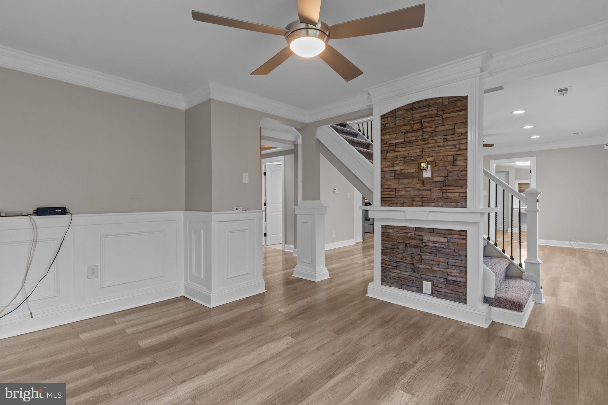 INDIAN CREEK - Residential