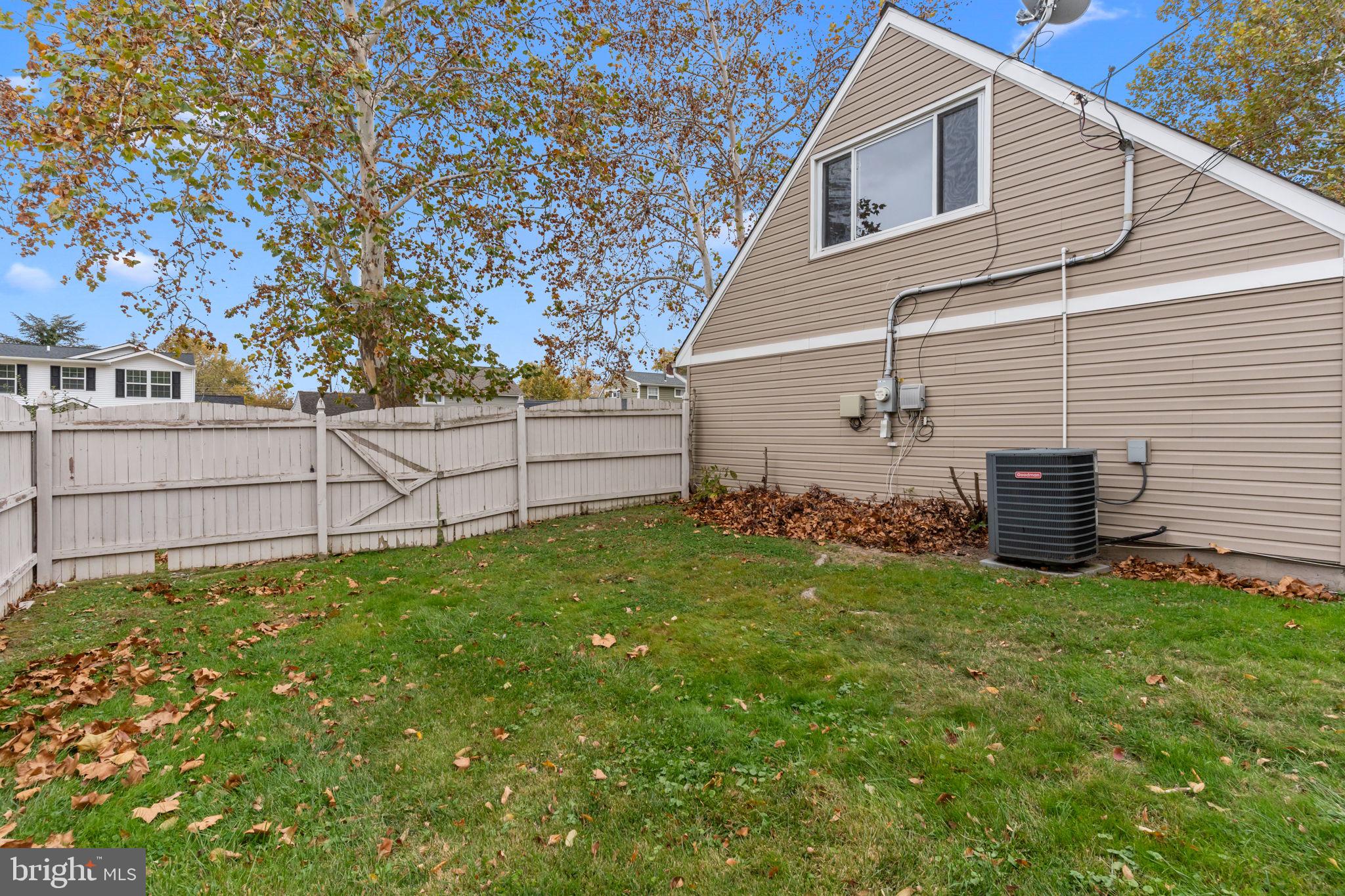 INDIAN CREEK - Residential