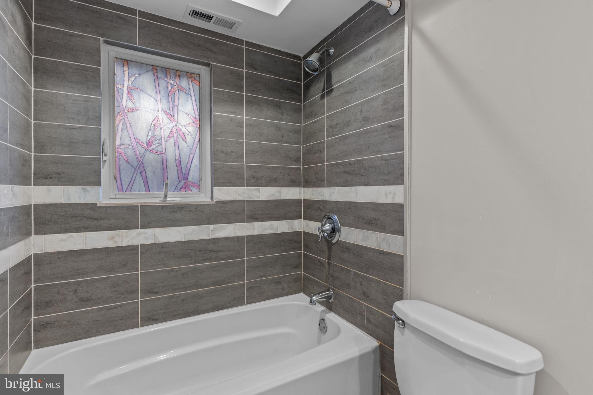 INDIAN CREEK - Residential