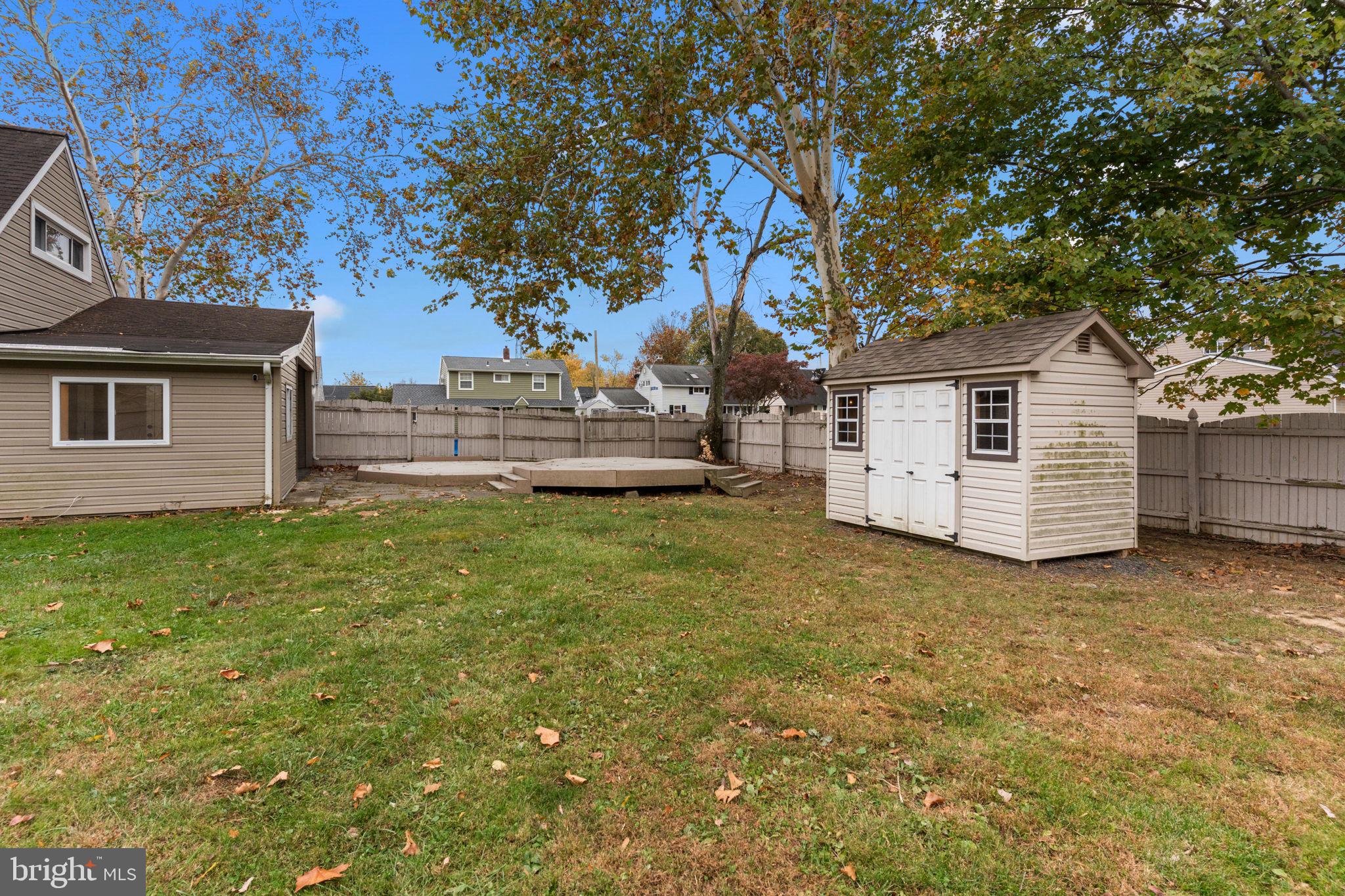 INDIAN CREEK - Residential