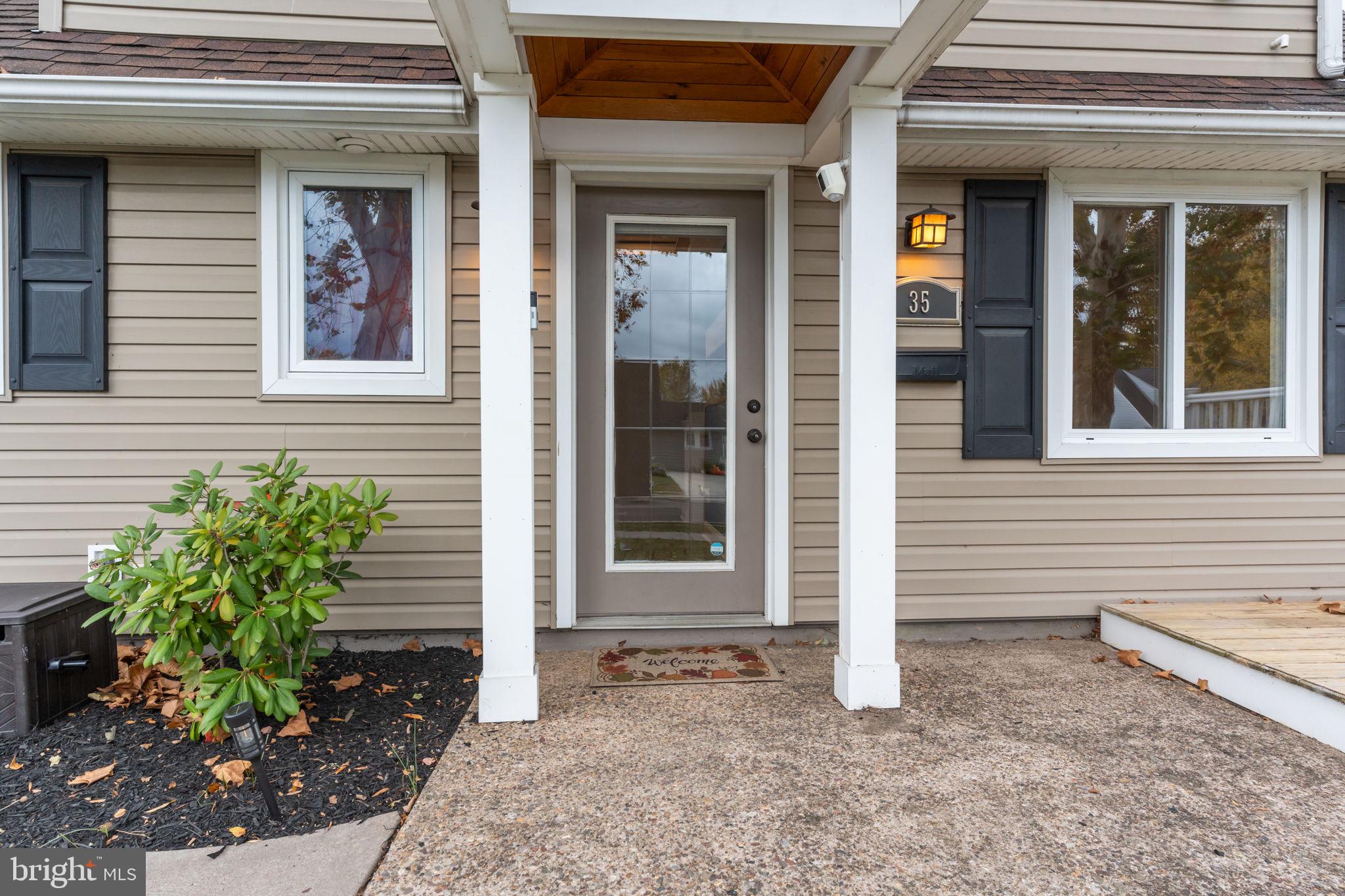 INDIAN CREEK - Residential