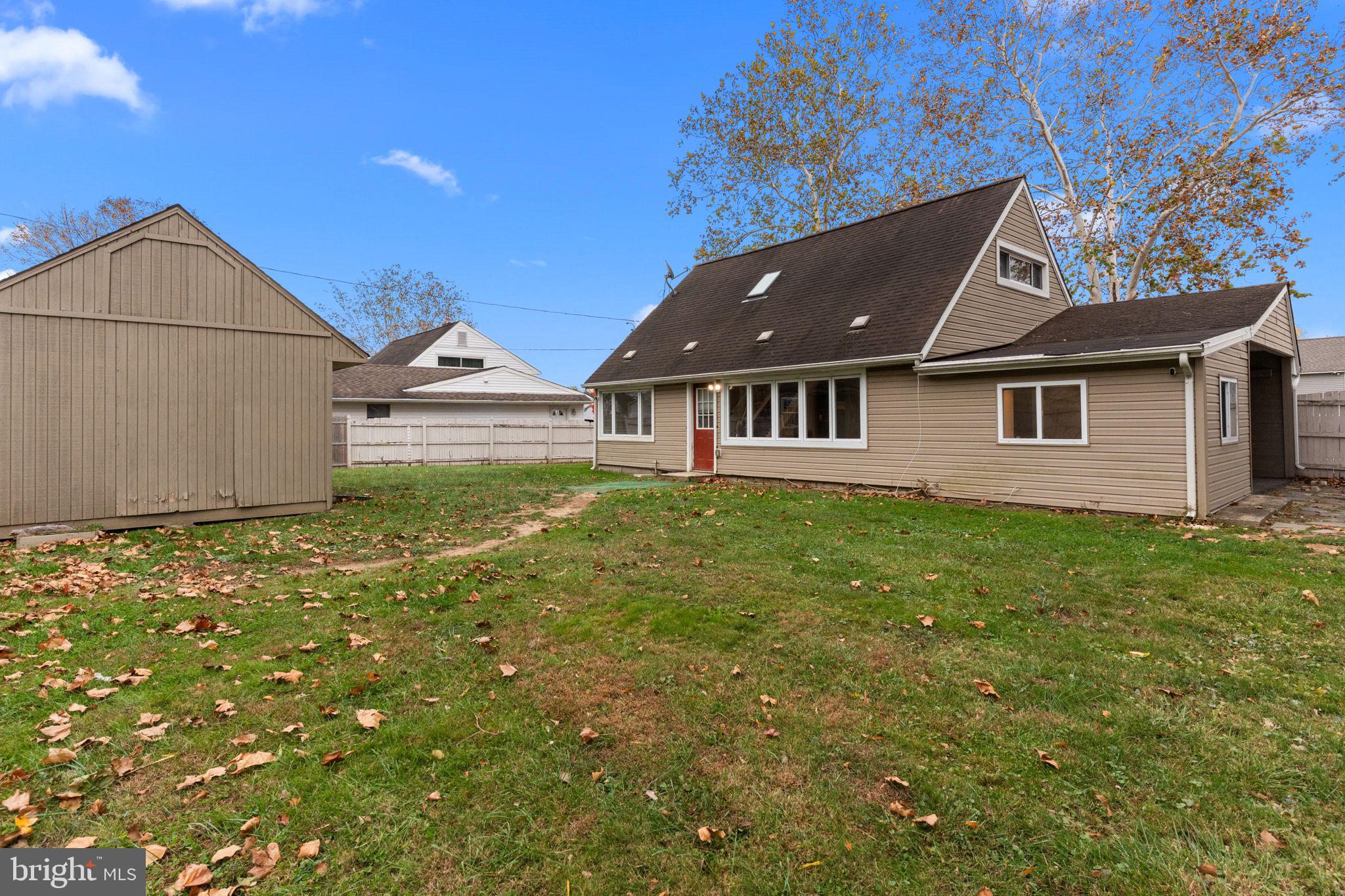 INDIAN CREEK - Residential