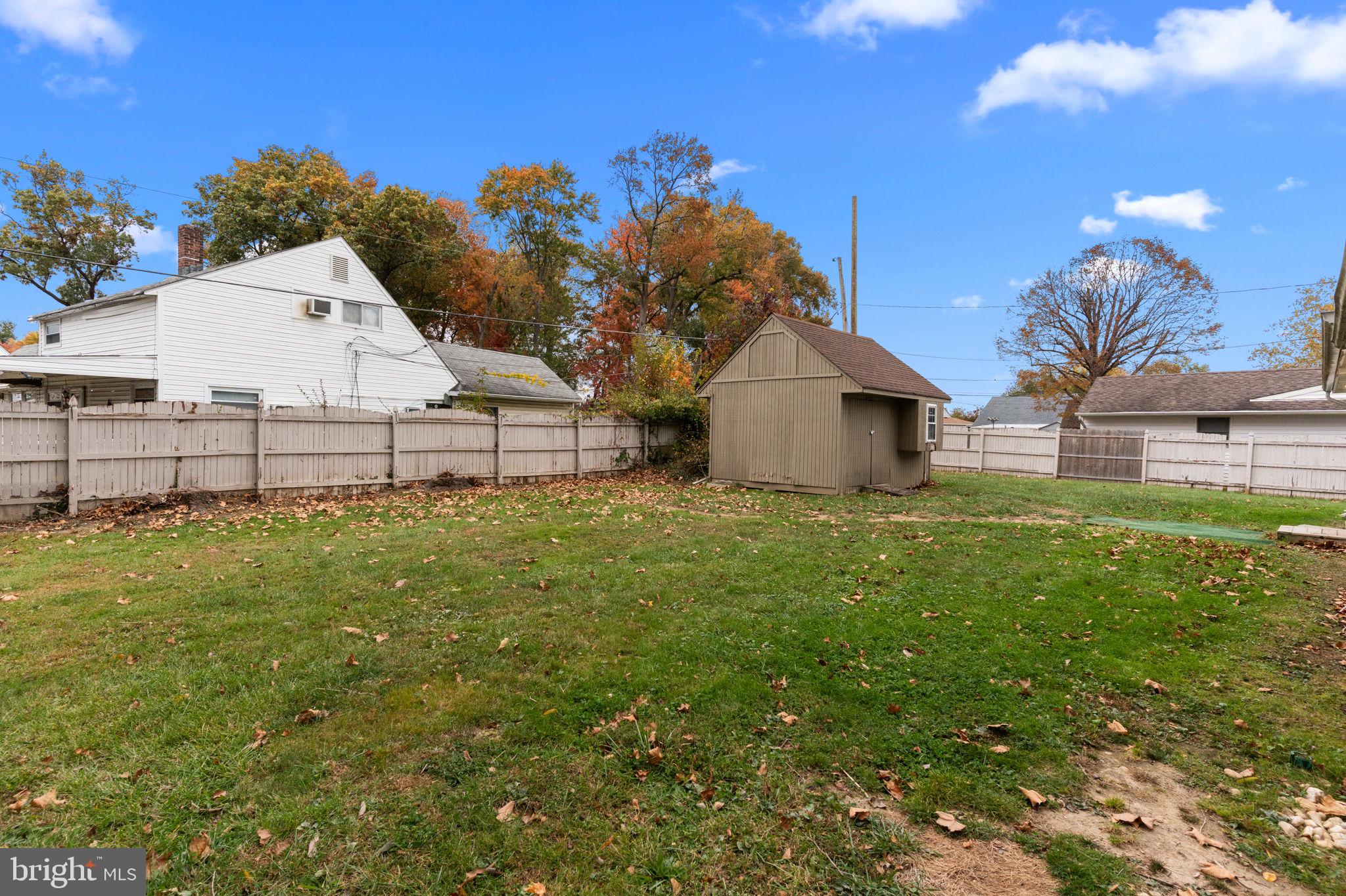INDIAN CREEK - Residential