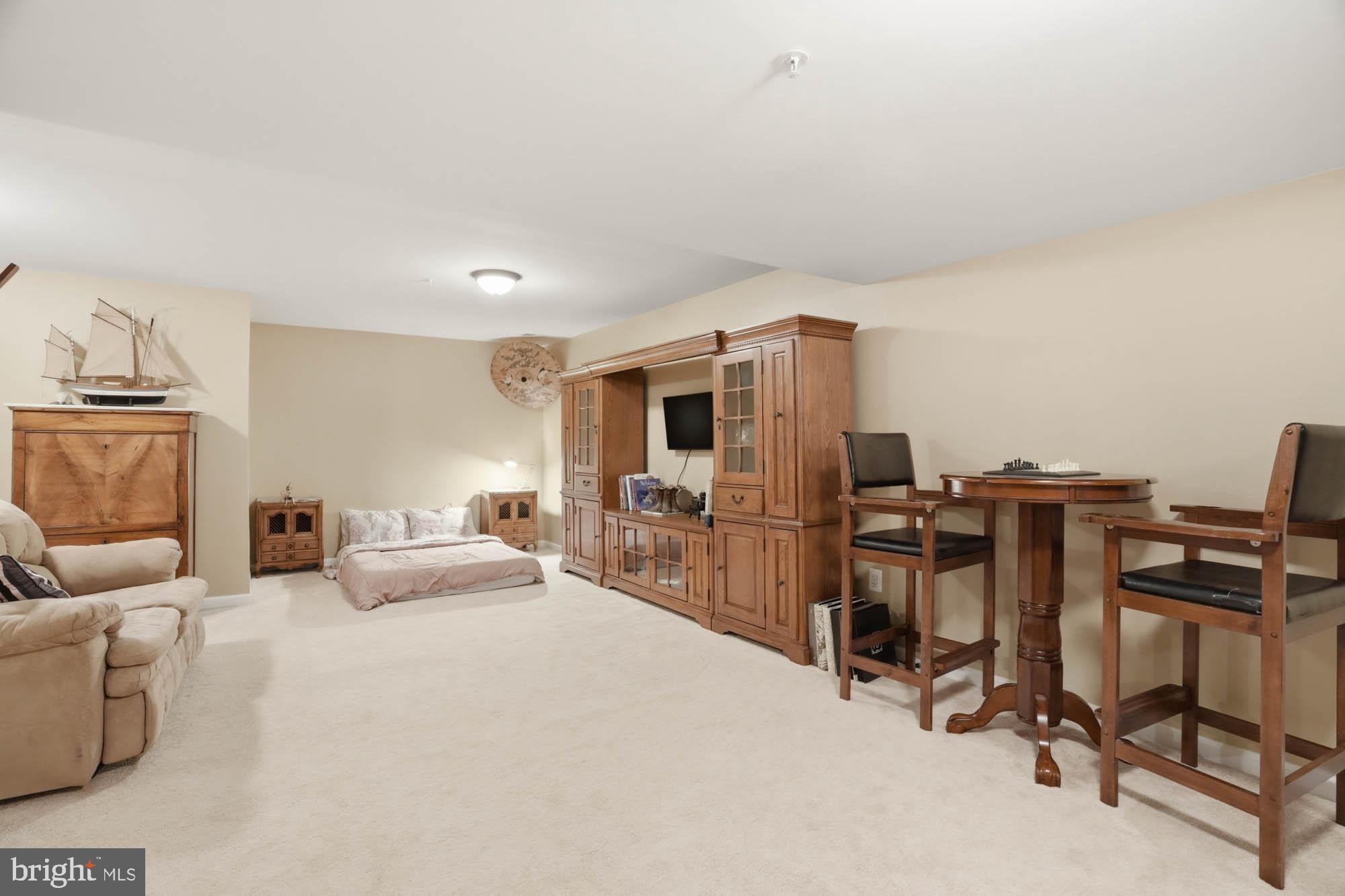 HEARTHSTONE AT ROCKBURN - Residential