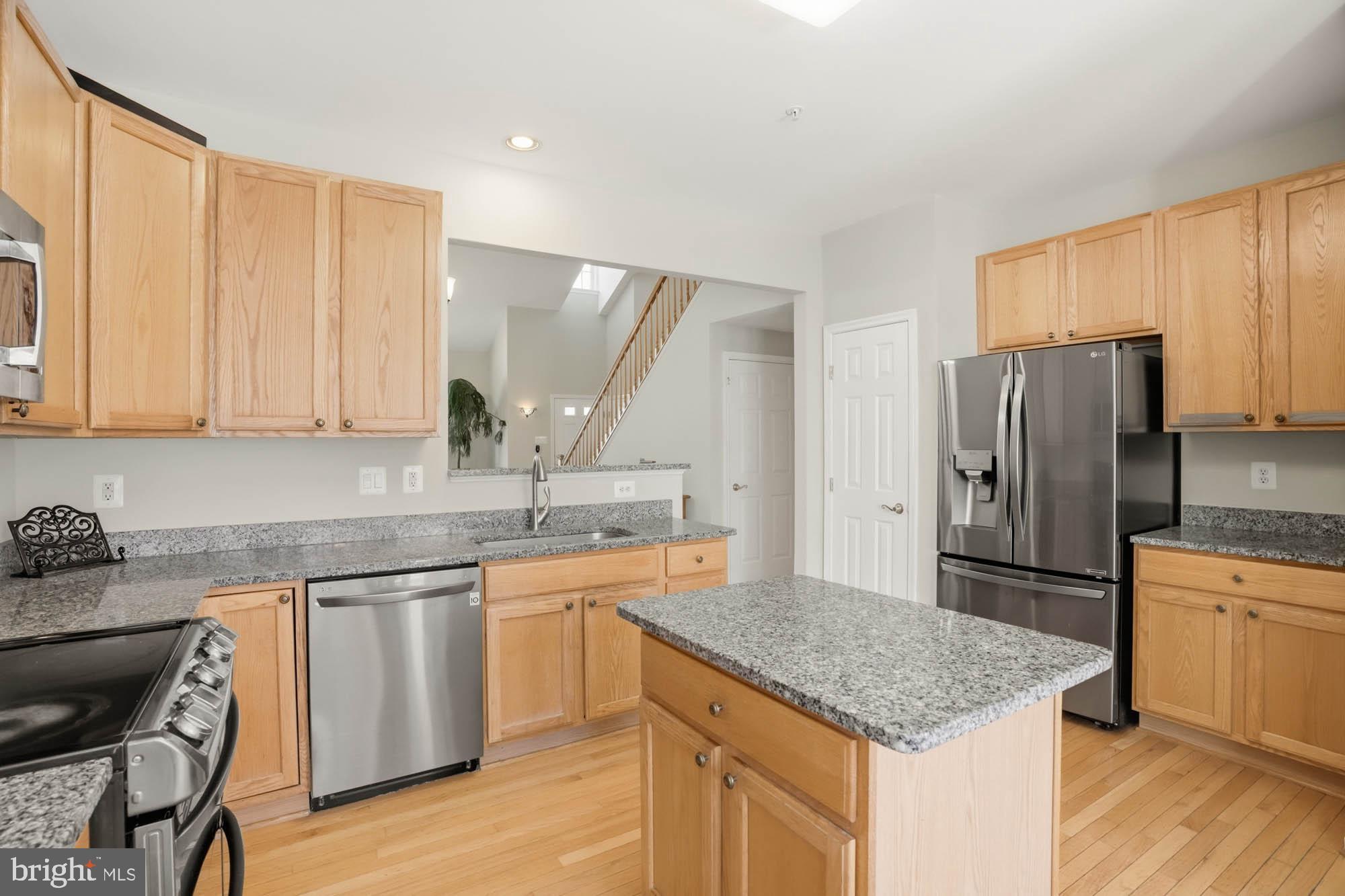 HEARTHSTONE AT ROCKBURN - Residential