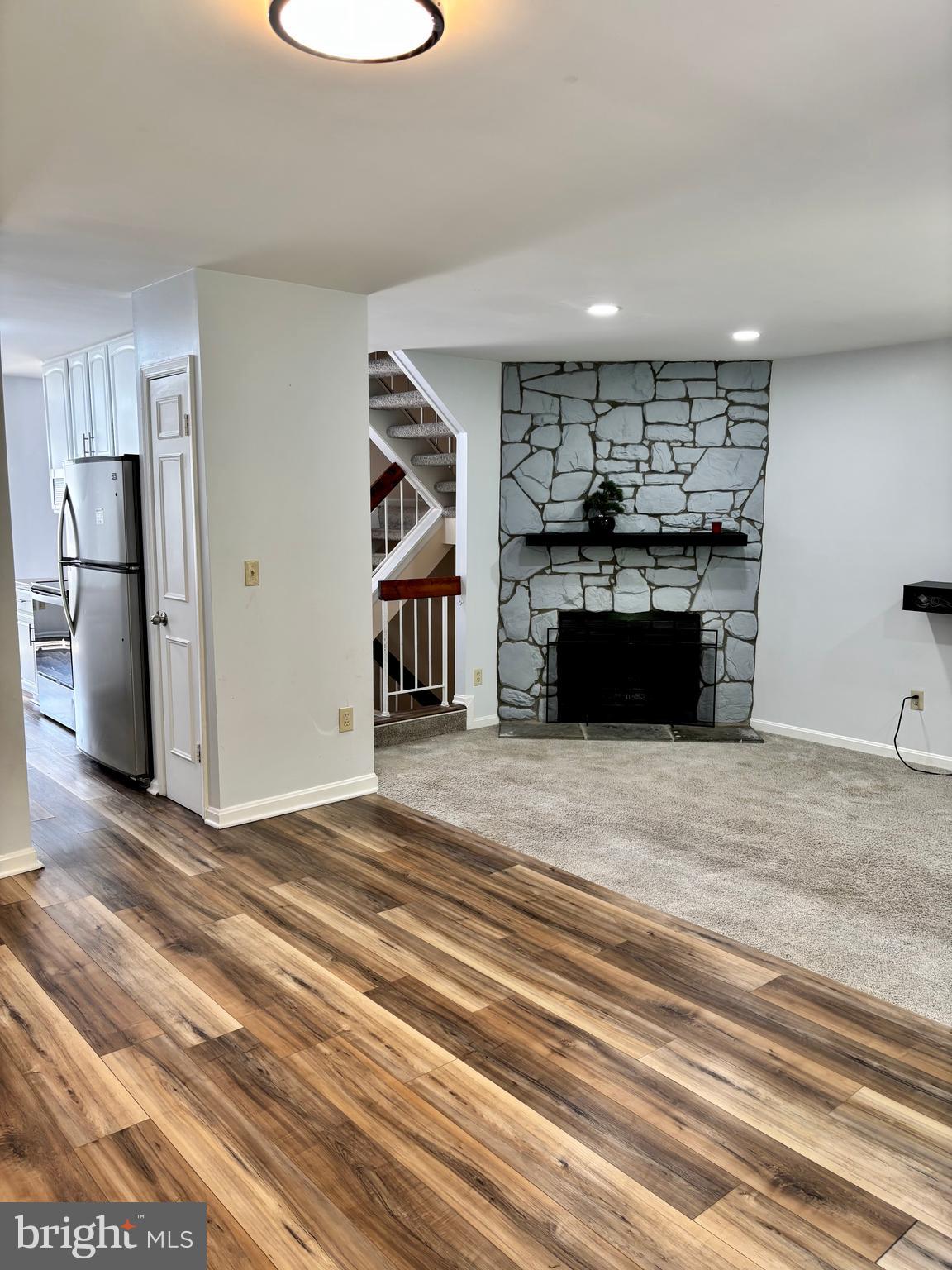 WOODSTREAM EAST PLAT EIG - Residential