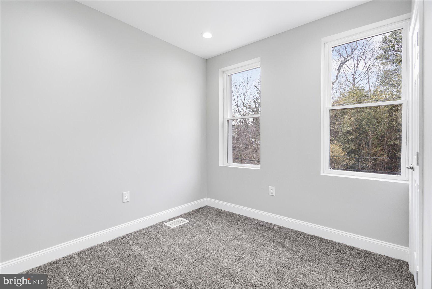 WINCHESTER - Residential