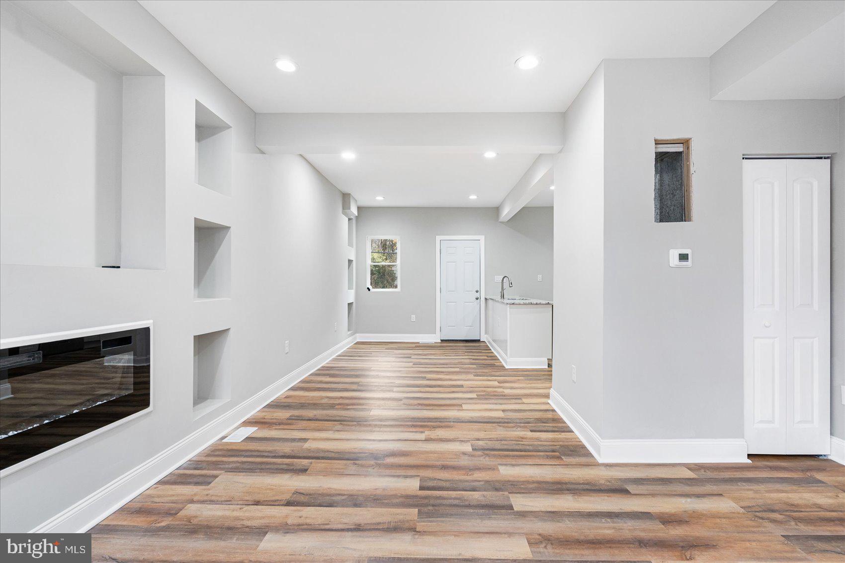 WINCHESTER - Residential