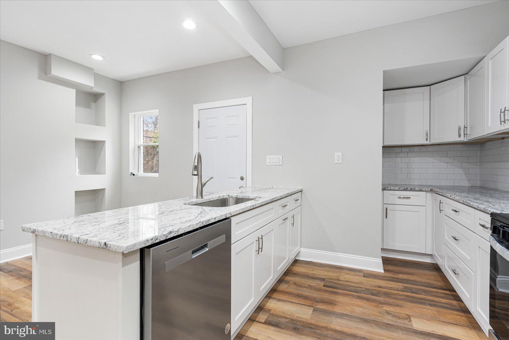 WINCHESTER - Residential