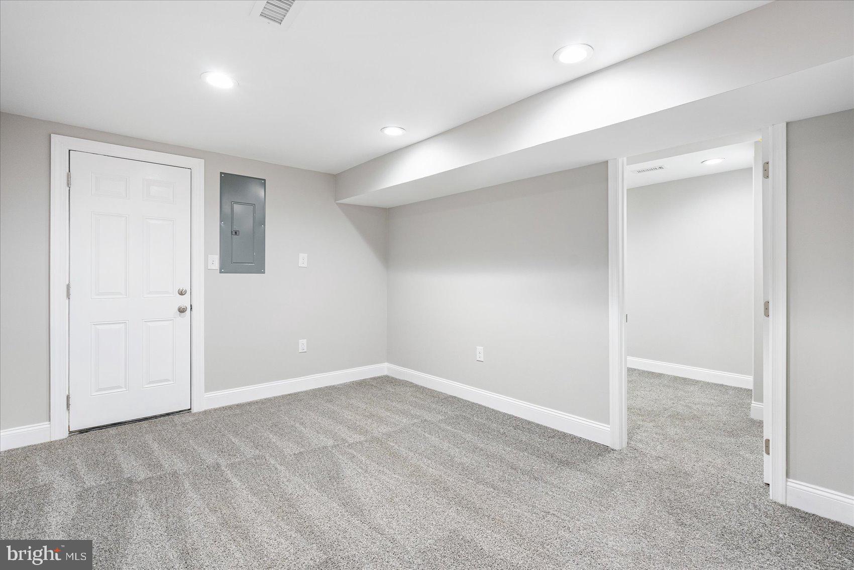 WINCHESTER - Residential