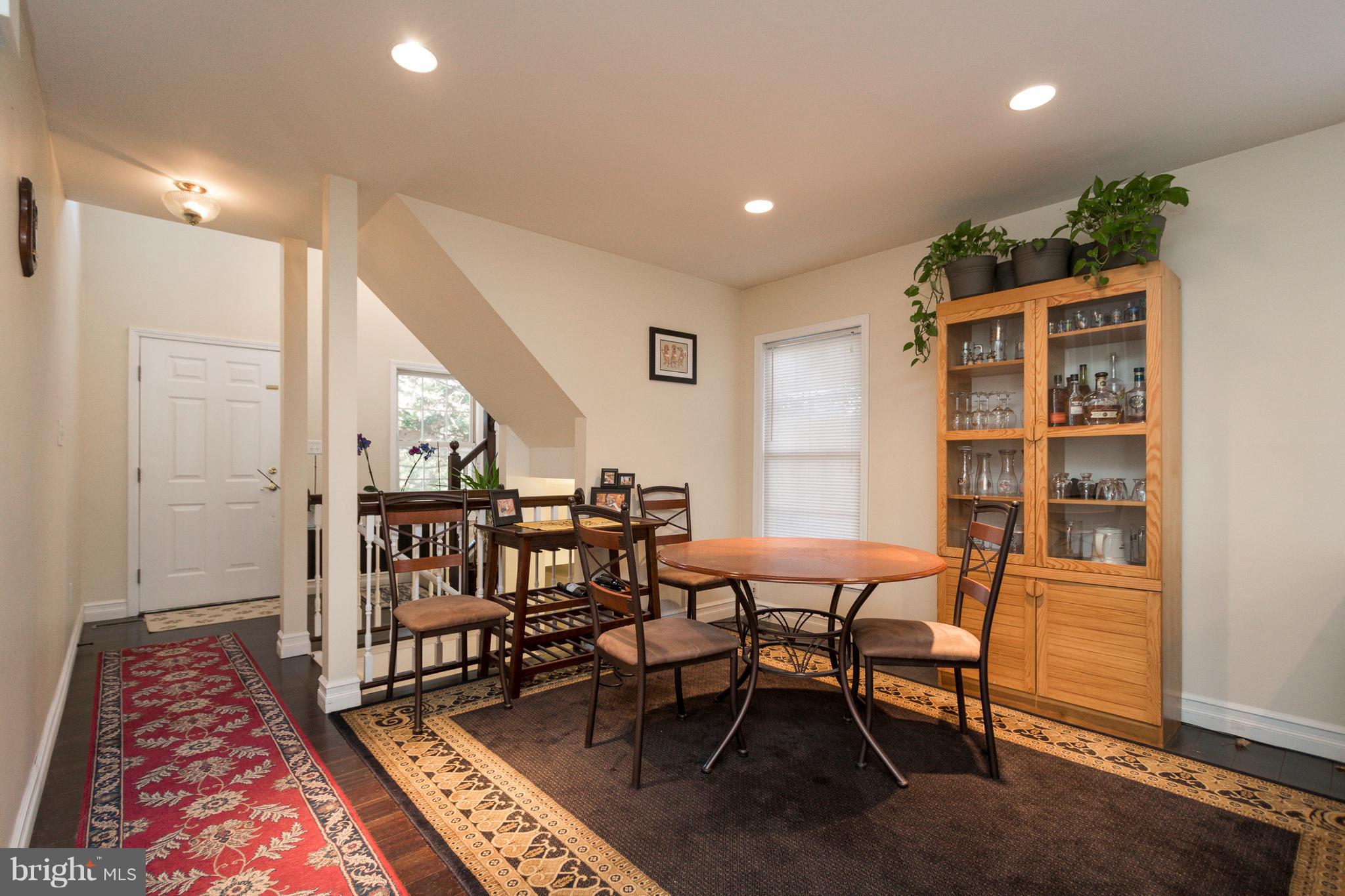 COURTLAND PARK - Residential Lease