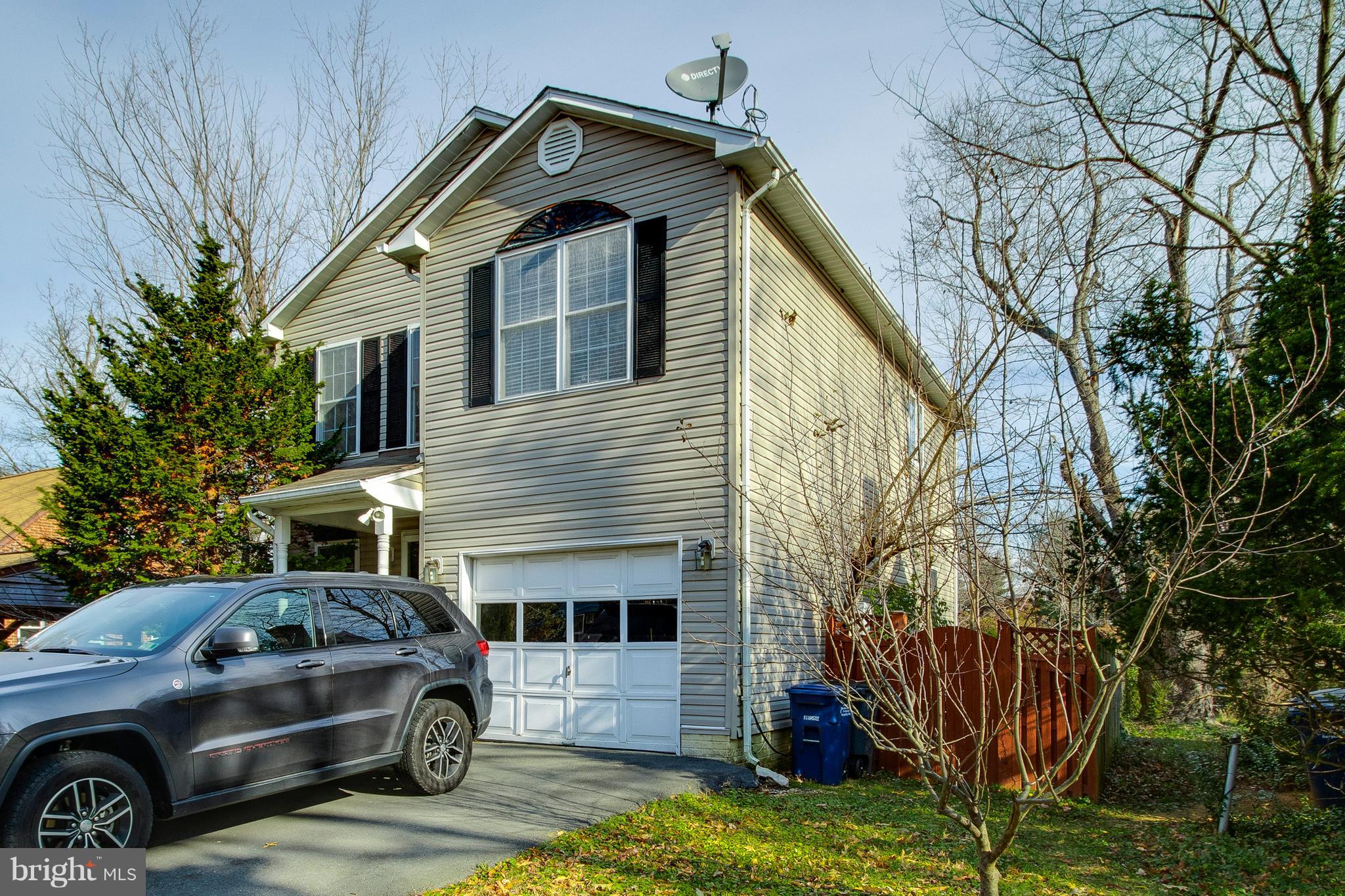 COURTLAND PARK - Residential Lease